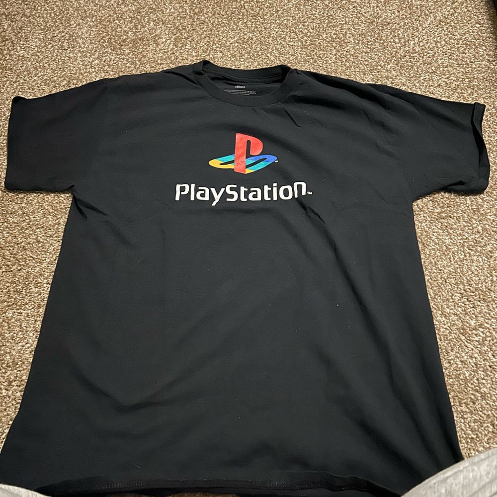PlayStation graphic T-shirt size large